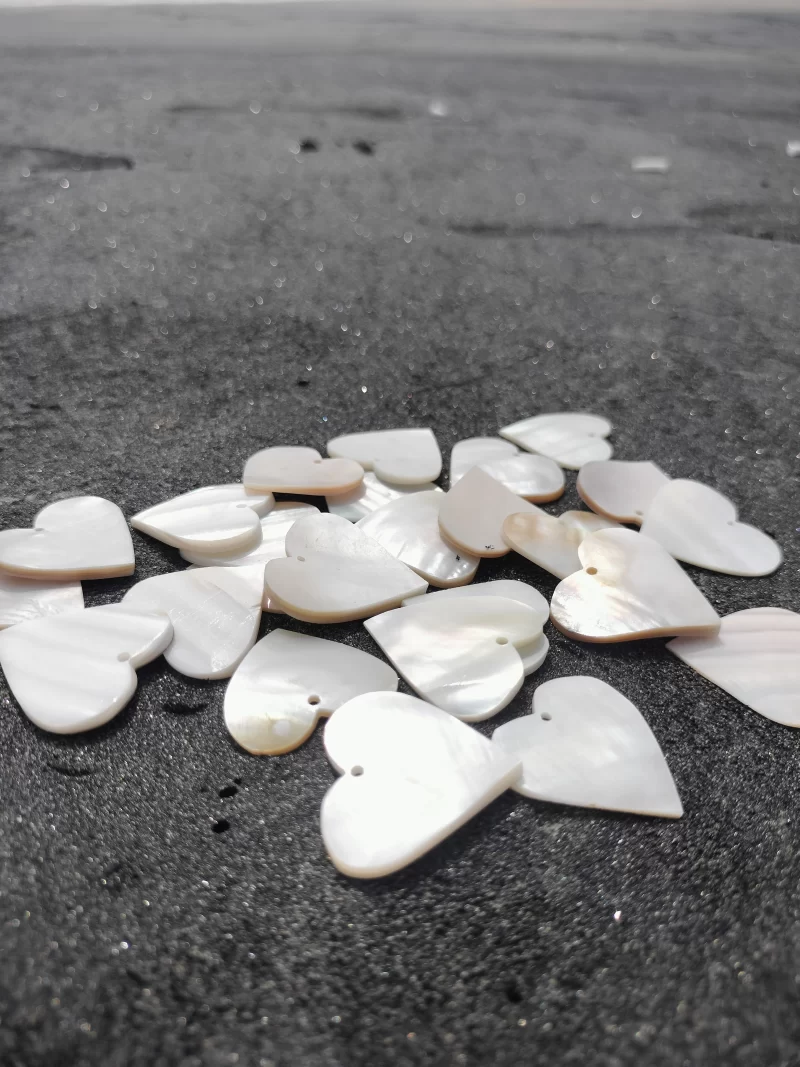 1 Inch Heart Mother of pearl shells (Customized Design)