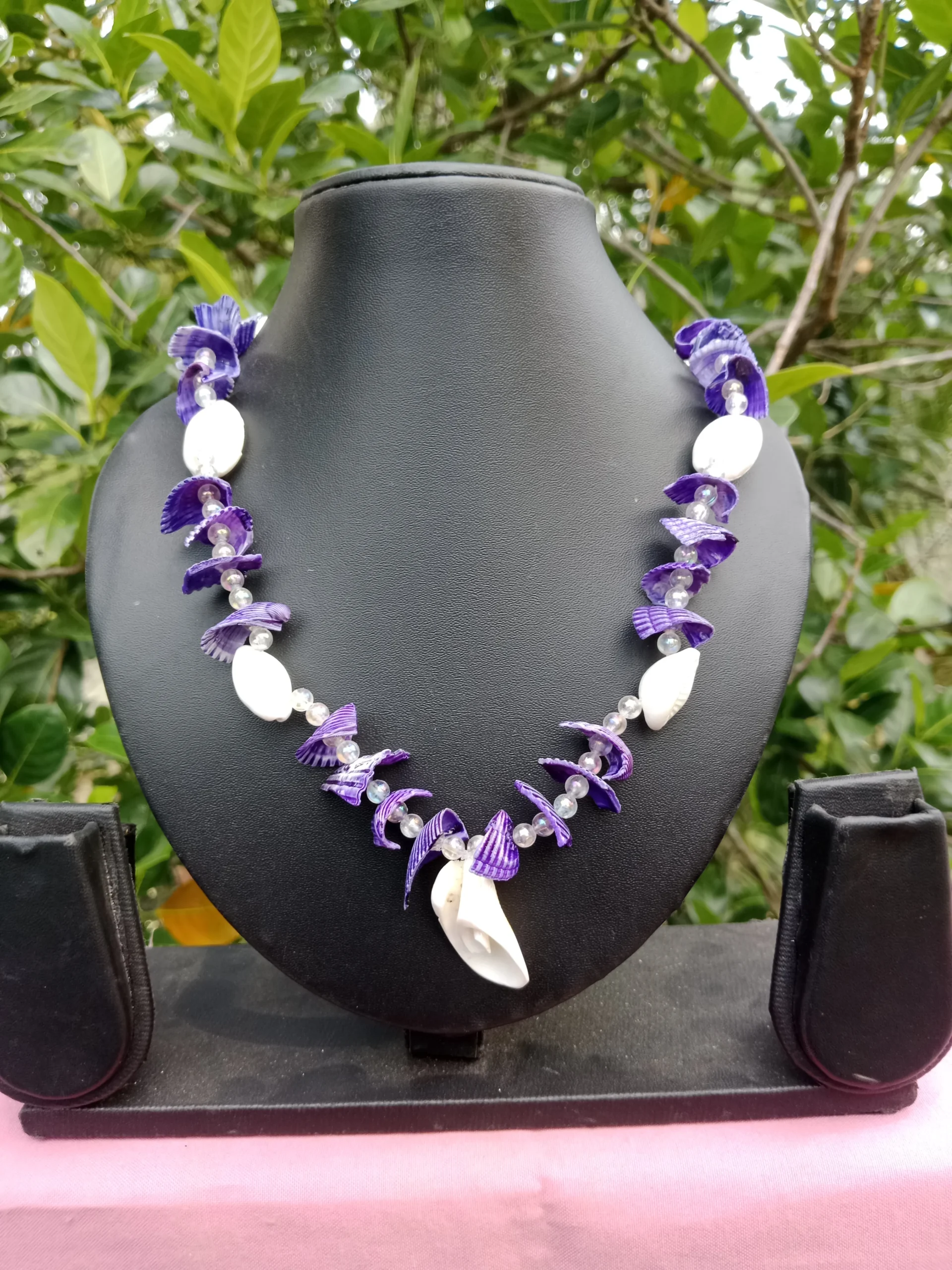 Handmade Dentalium Necklace - Image 5